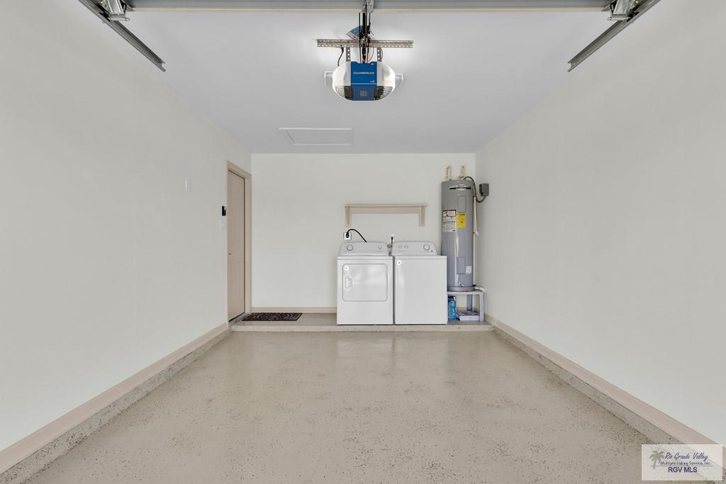 552 FRESA DR