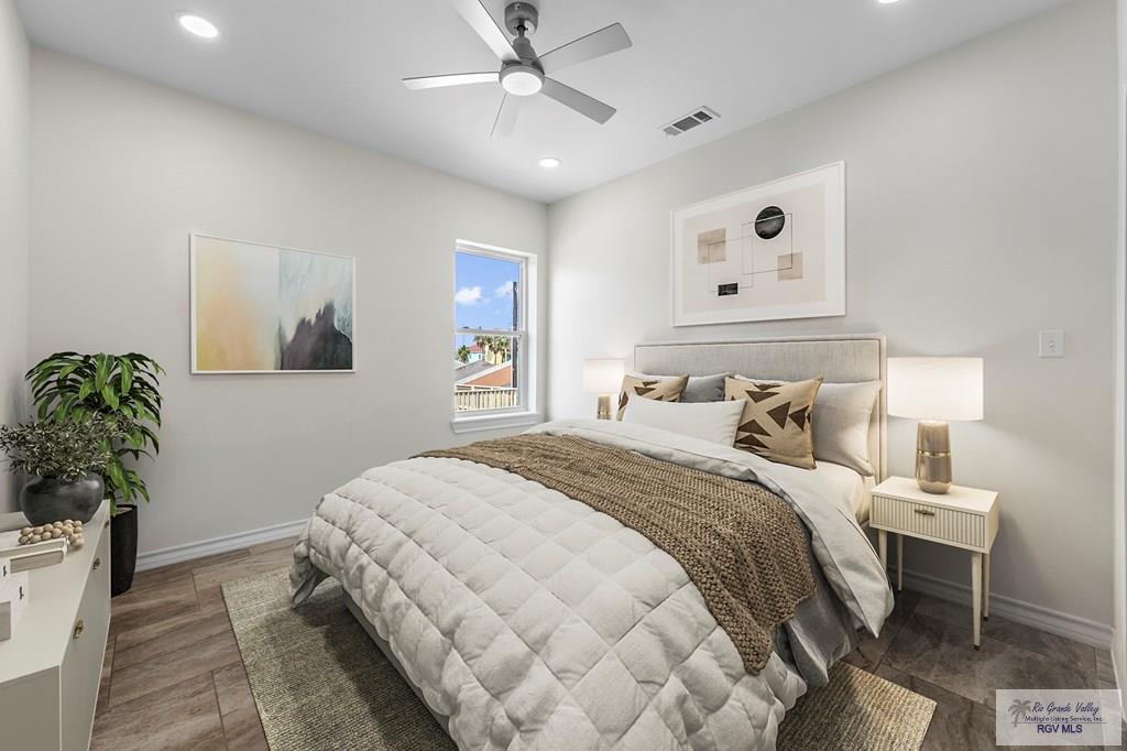 116 E CORA LEE DR. 3