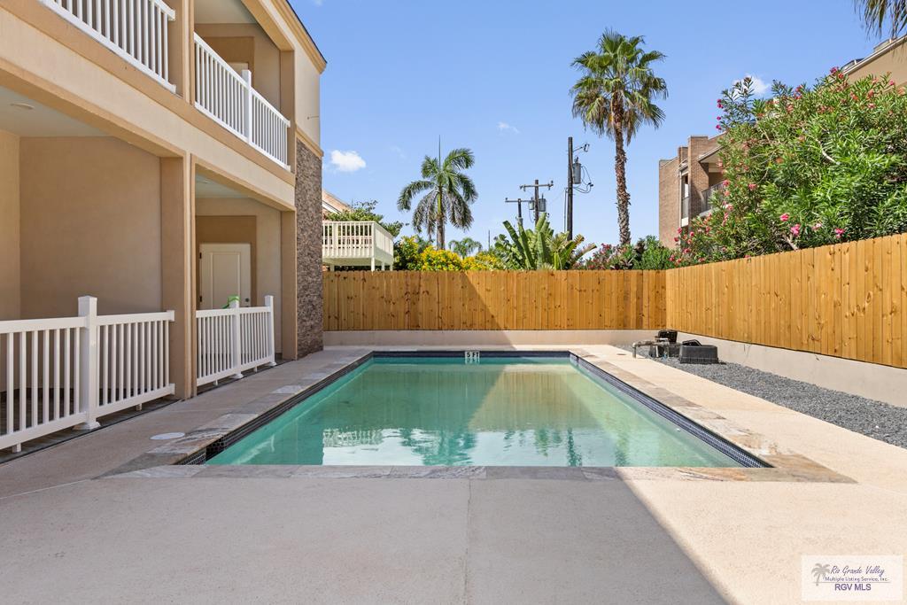 116 E CORA LEE DR. 1