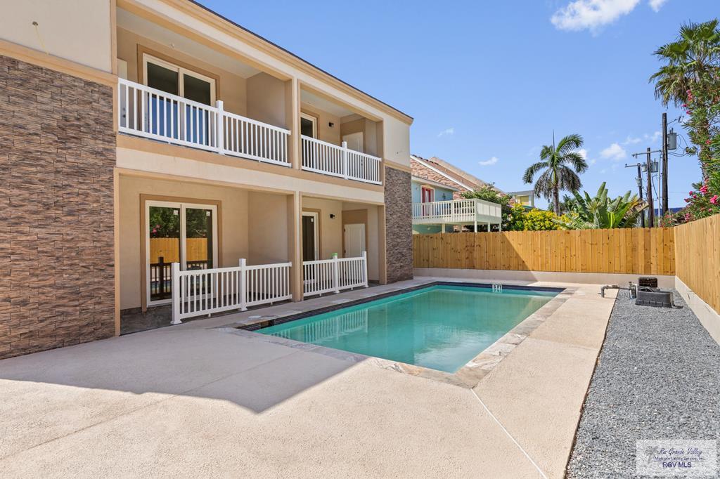 116 E CORA LEE DR. 2