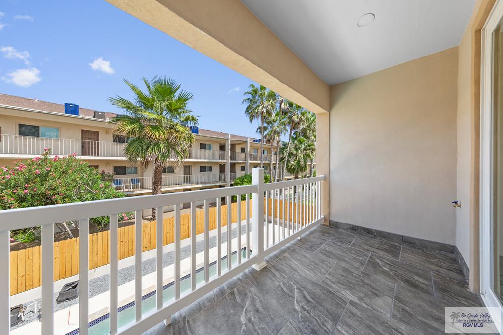 116 E CORA LEE DR. 4