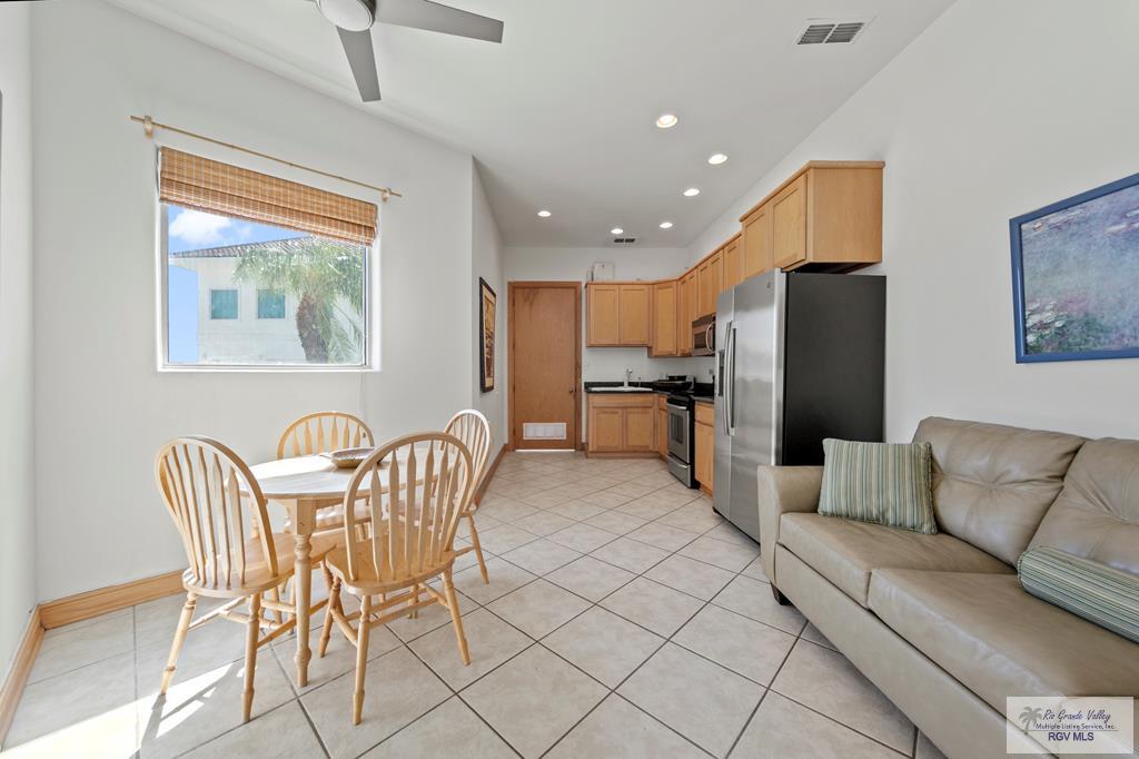 1208 NORTH SHORE DR 789