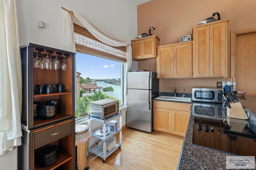 1208 NORTH SHORE DR 789