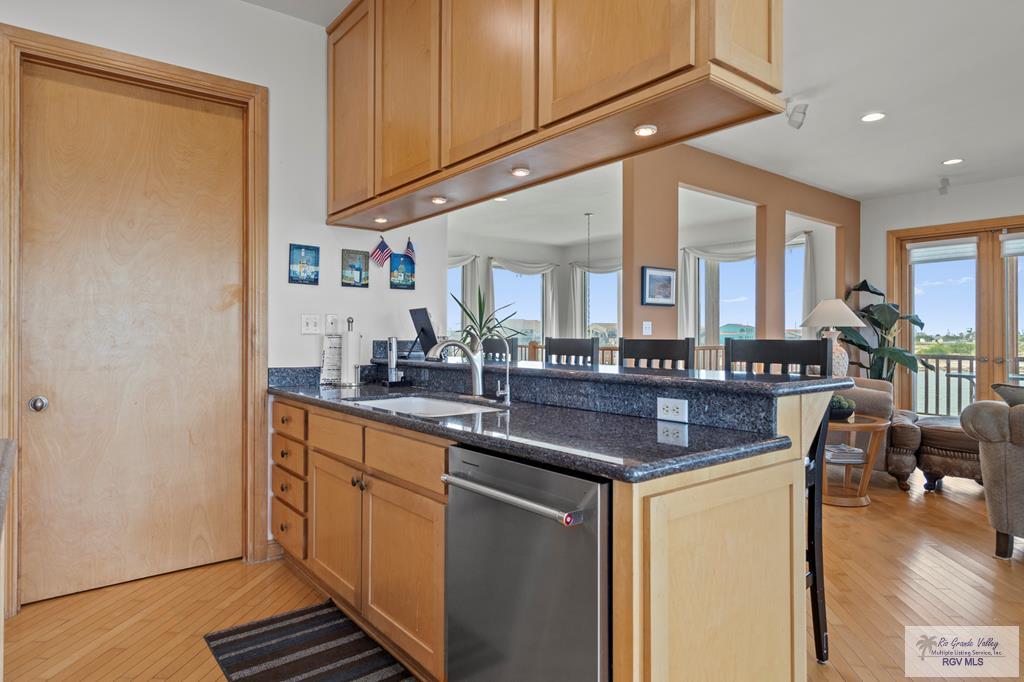 1208 NORTH SHORE DR 789