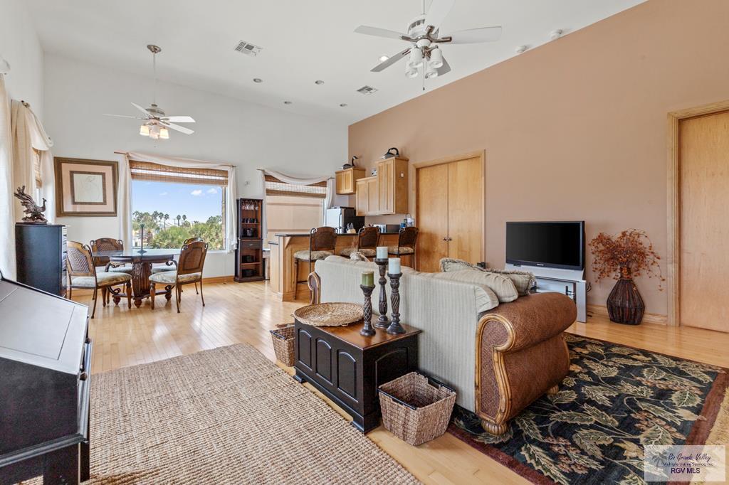 1208 NORTH SHORE DR 789