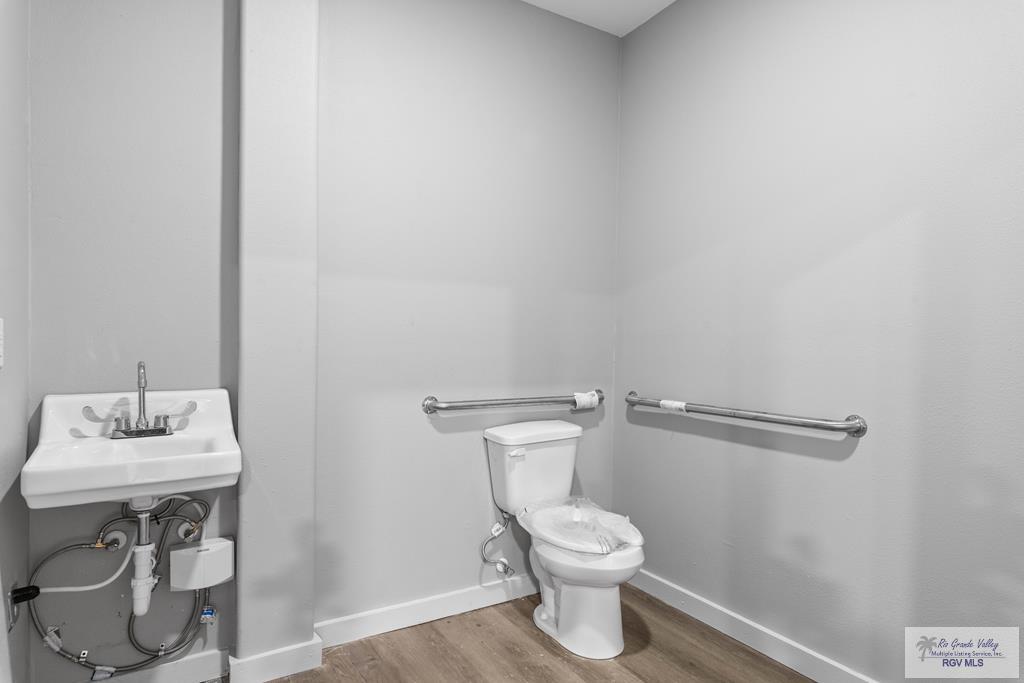 925 S OSCAR WILLIAMS RD. C