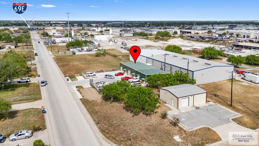 925 S OSCAR WILLIAMS RD. C