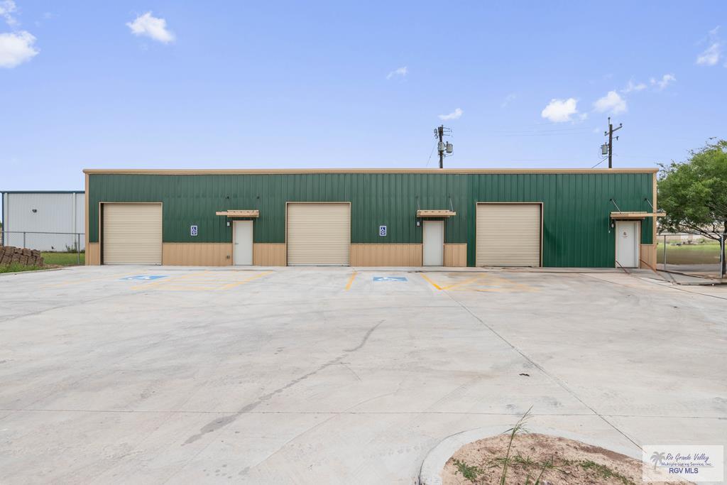 925 S OSCAR WILLIAMS RD. C