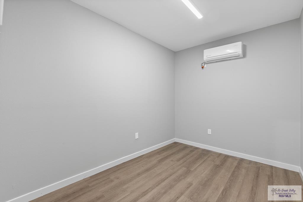 925 S OSCAR WILLIAMS RD. C