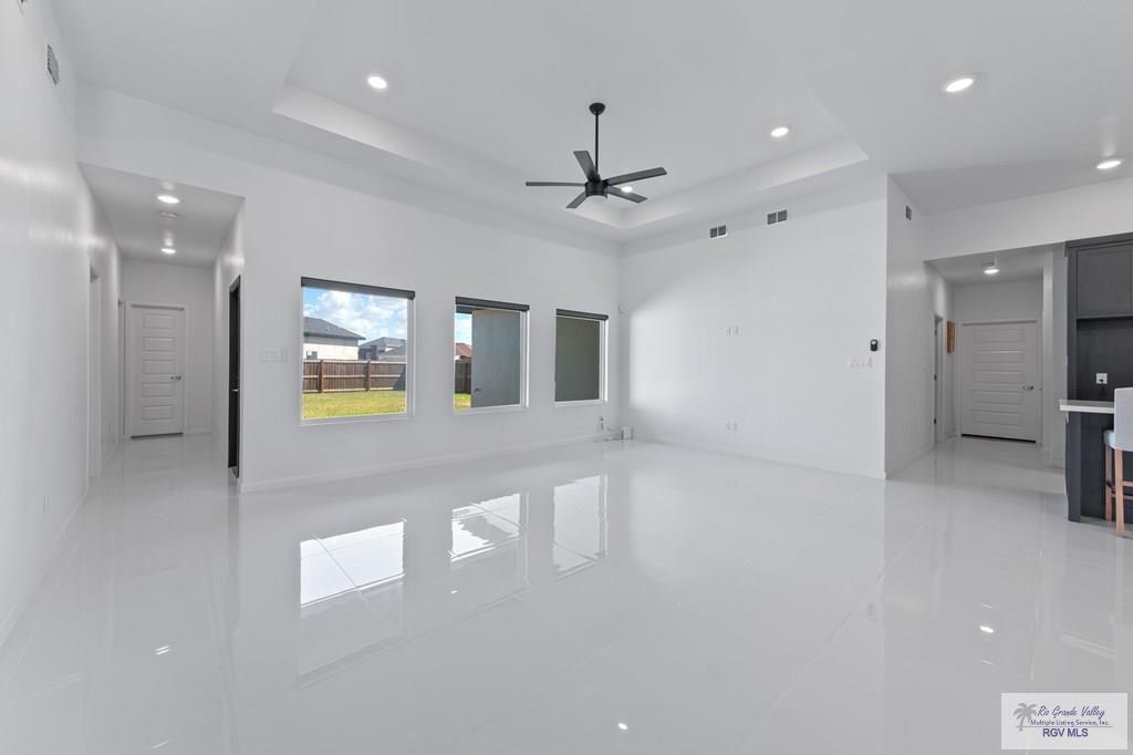 7283 Rain Forest Dr