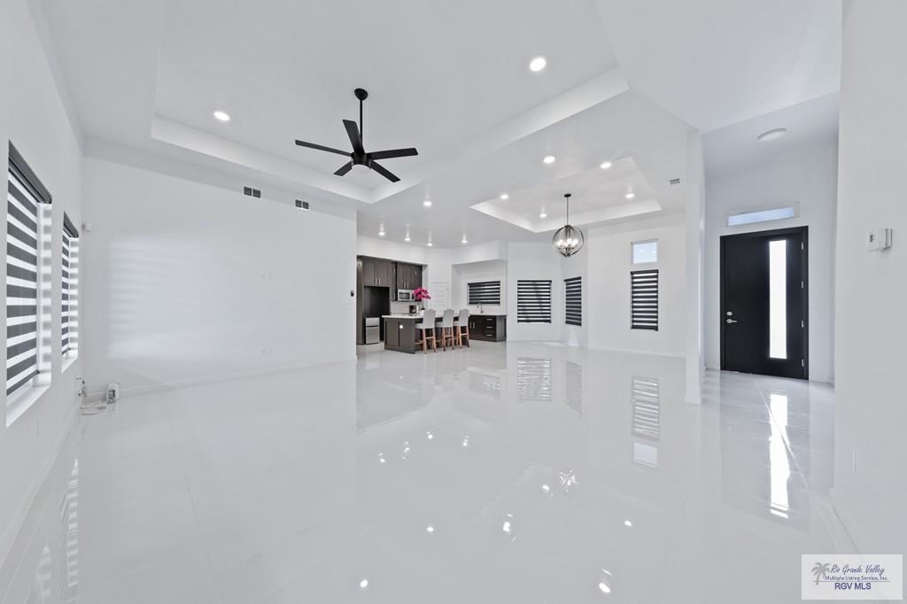 7283 Rain Forest Dr