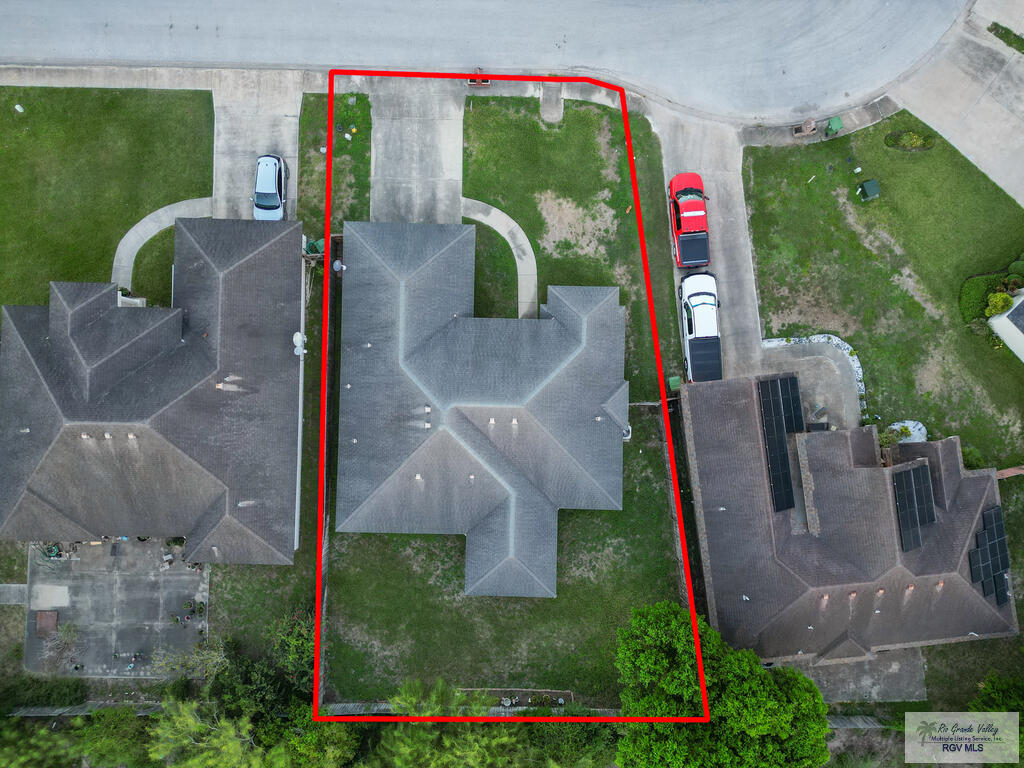 704 Pine Falls Dr.