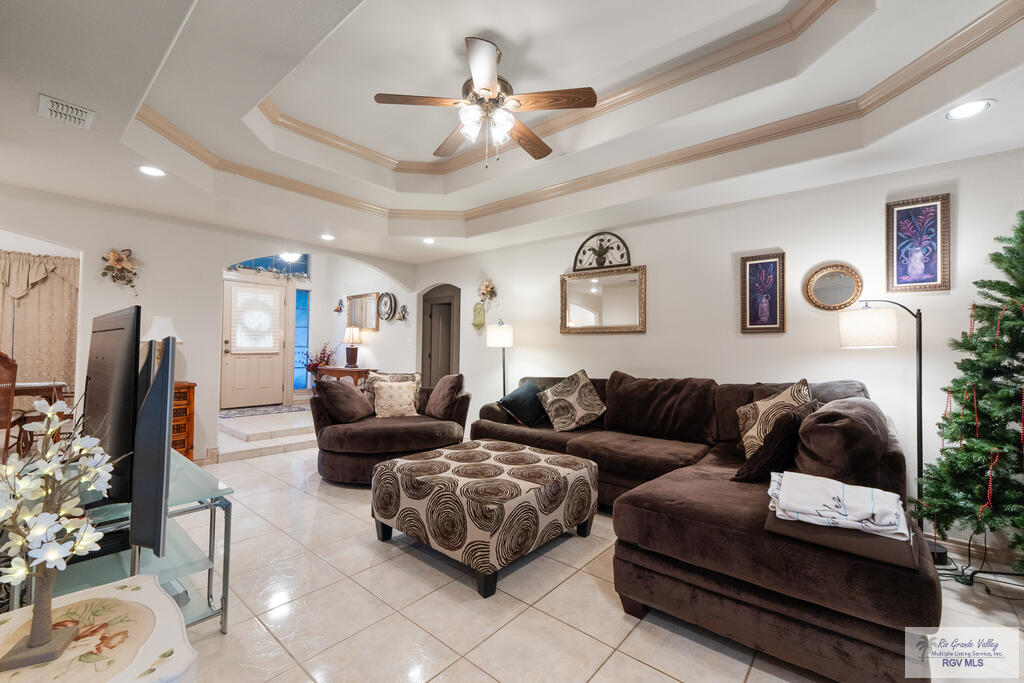 704 Pine Falls Dr.