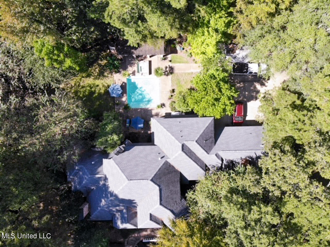 101 Summer Lake Drive