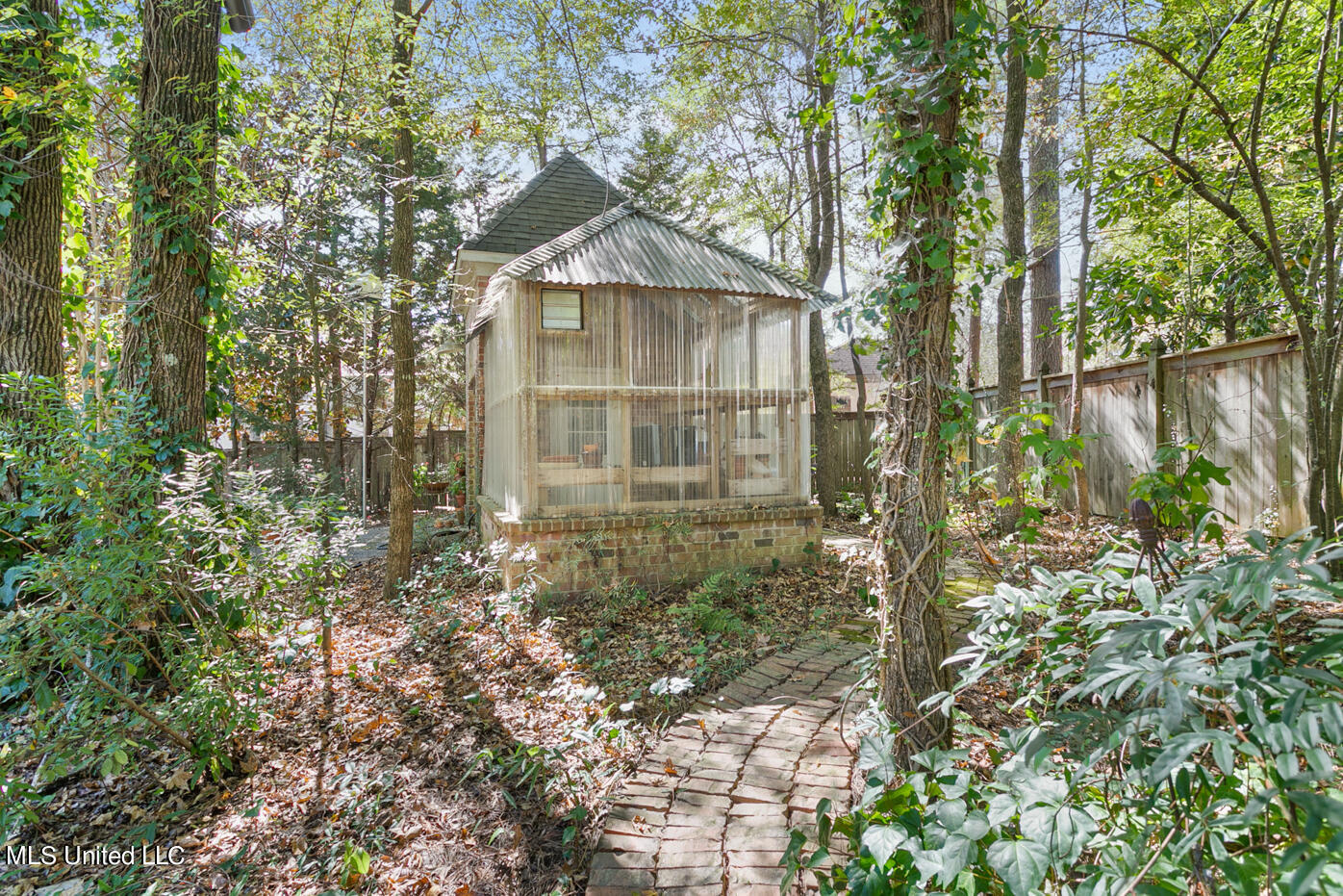 101 Summer Lake Drive