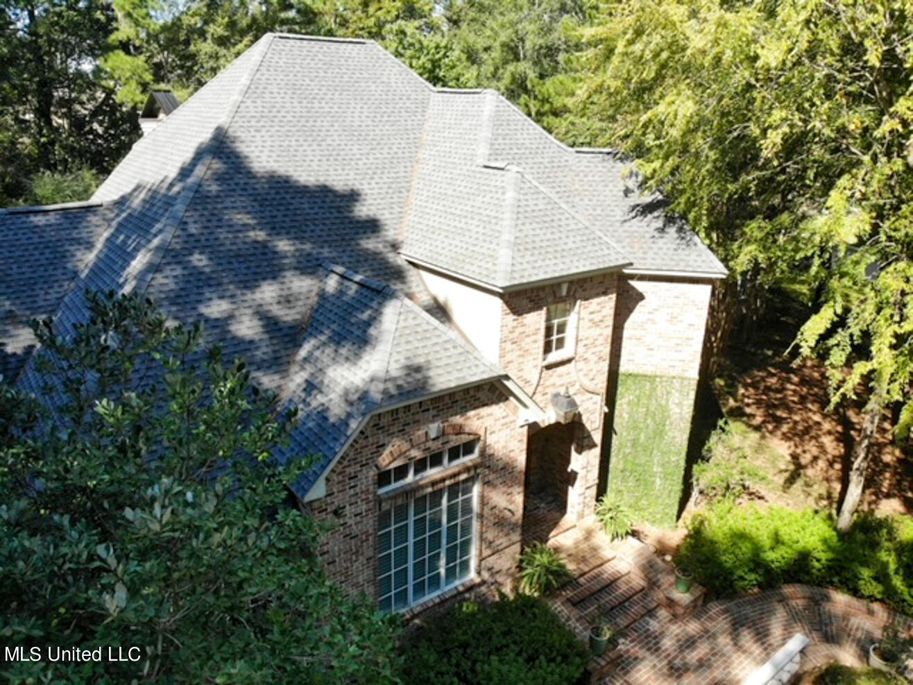 101 Summer Lake Drive