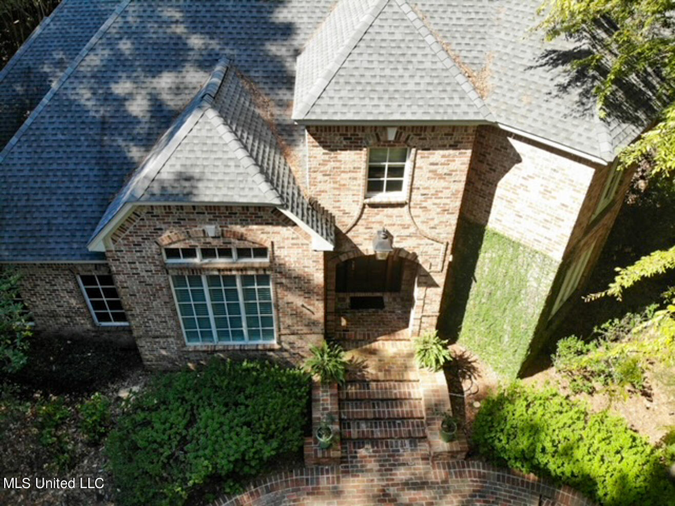 101 Summer Lake Drive