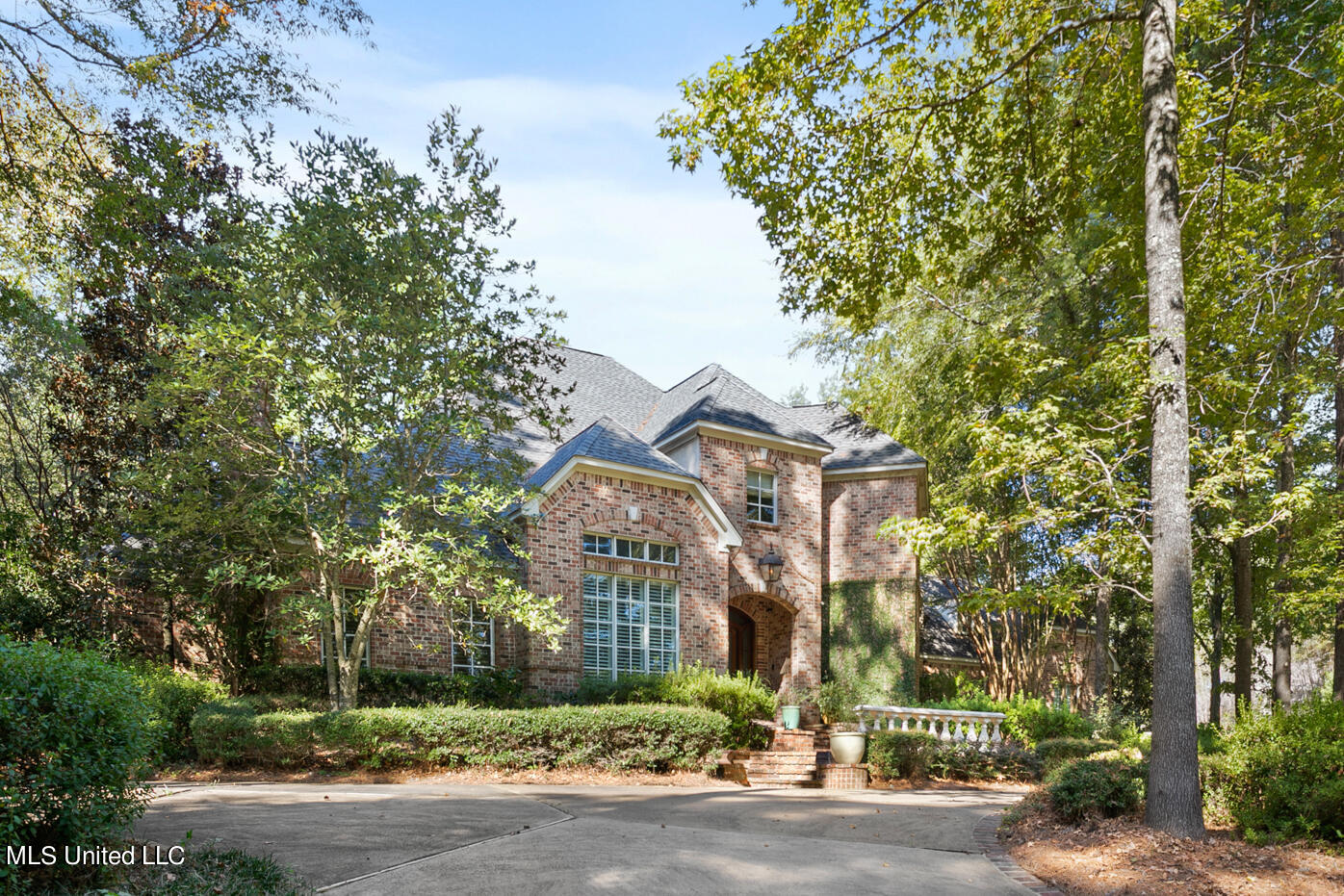 101 Summer Lake Drive