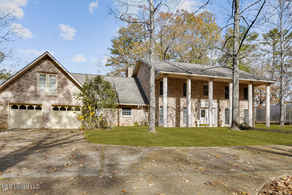 321 Warwick Road