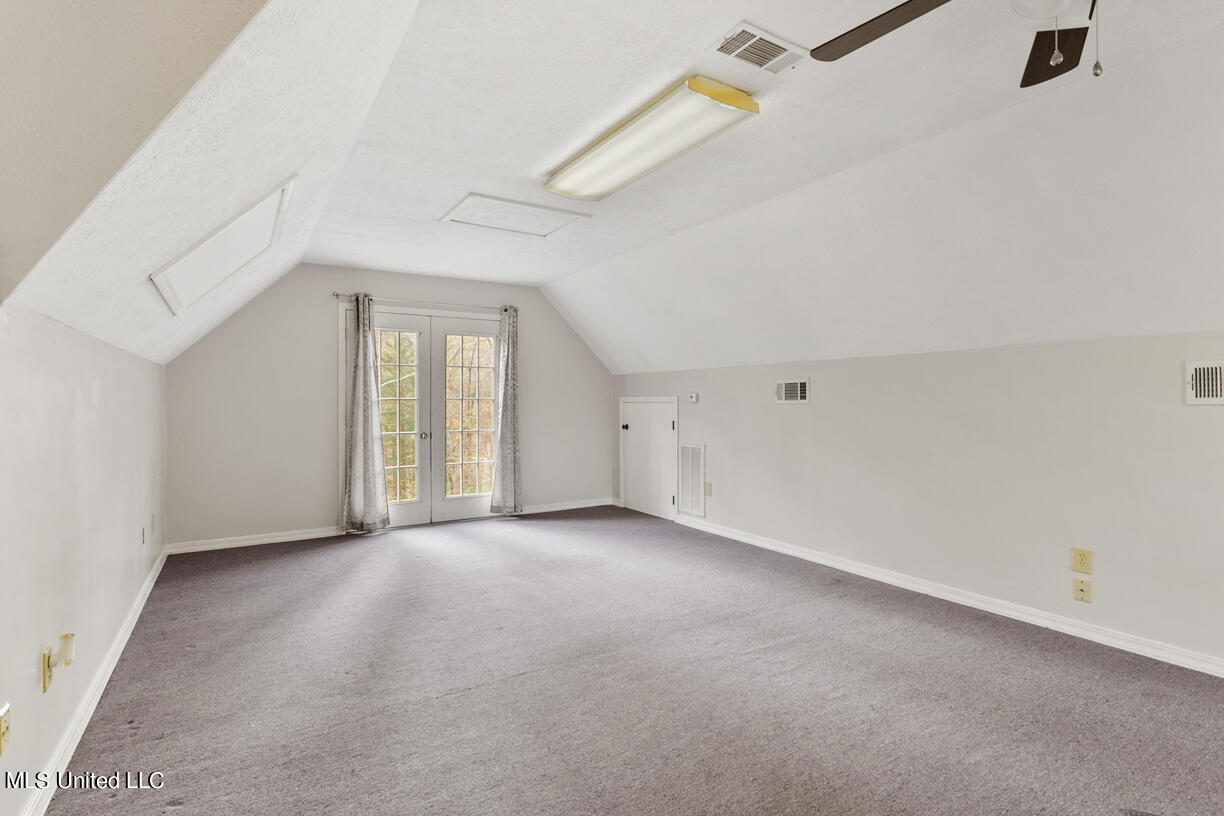 321 Warwick Road
