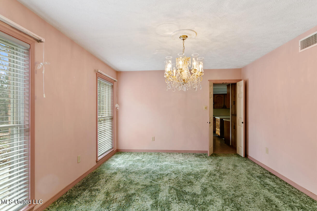 321 Warwick Road