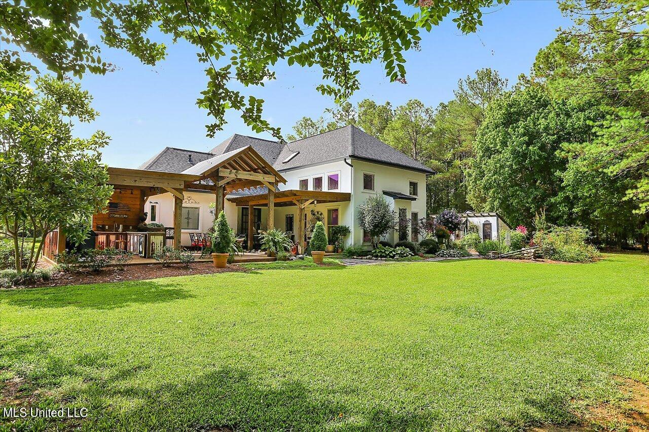 438 Stokes Road