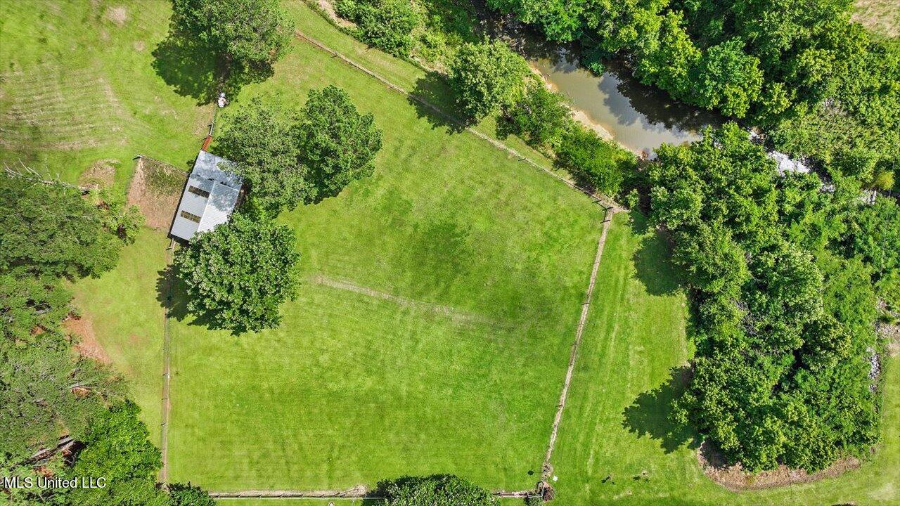 438 Stokes Road