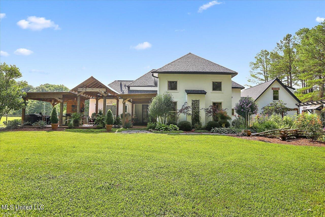 438 Stokes Road