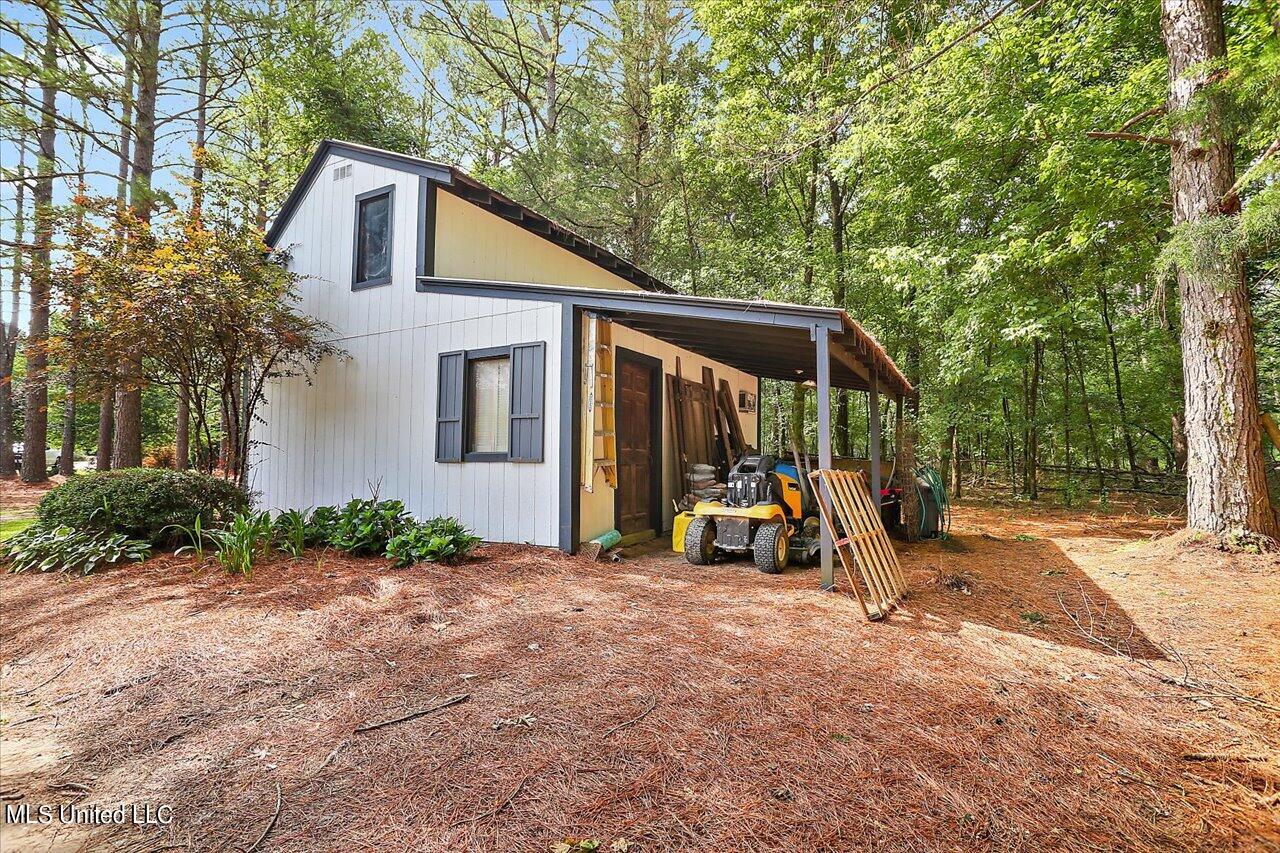 438 Stokes Road