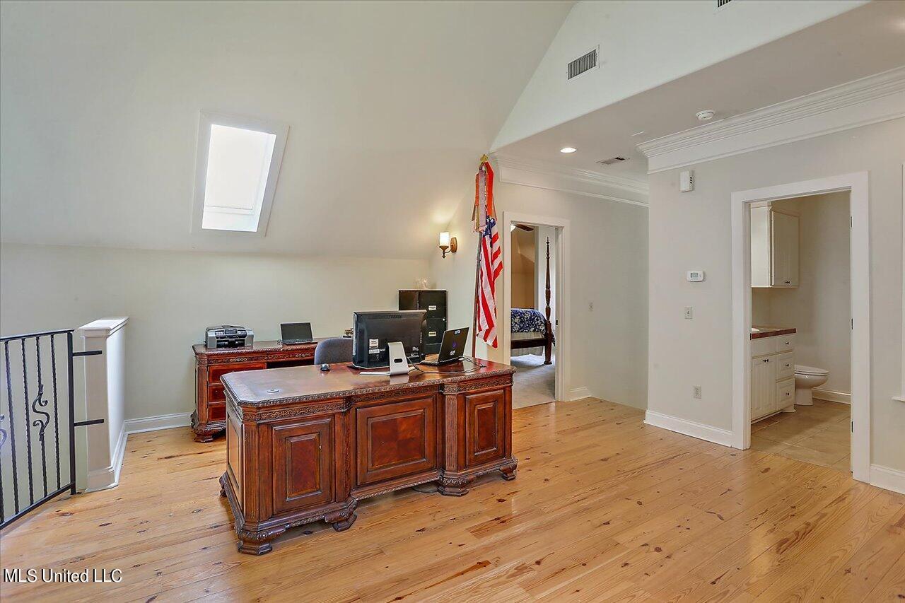 438 Stokes Road