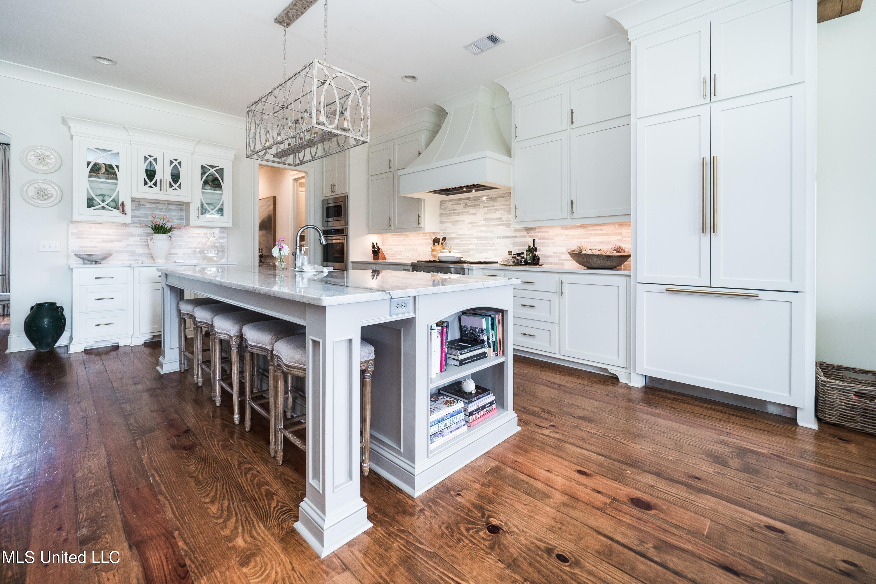 203 S Woodcreek Road