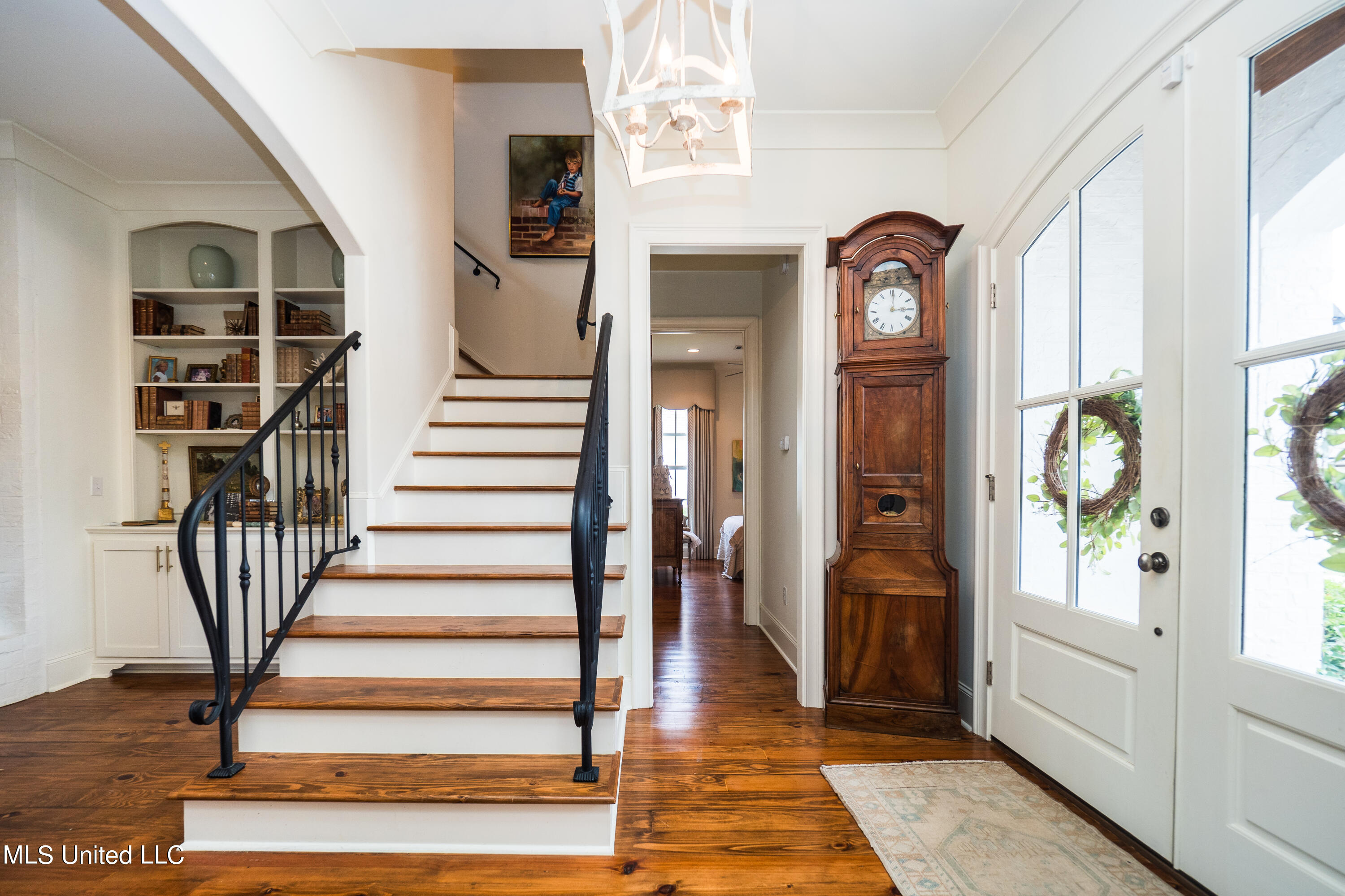 203 S Woodcreek Road