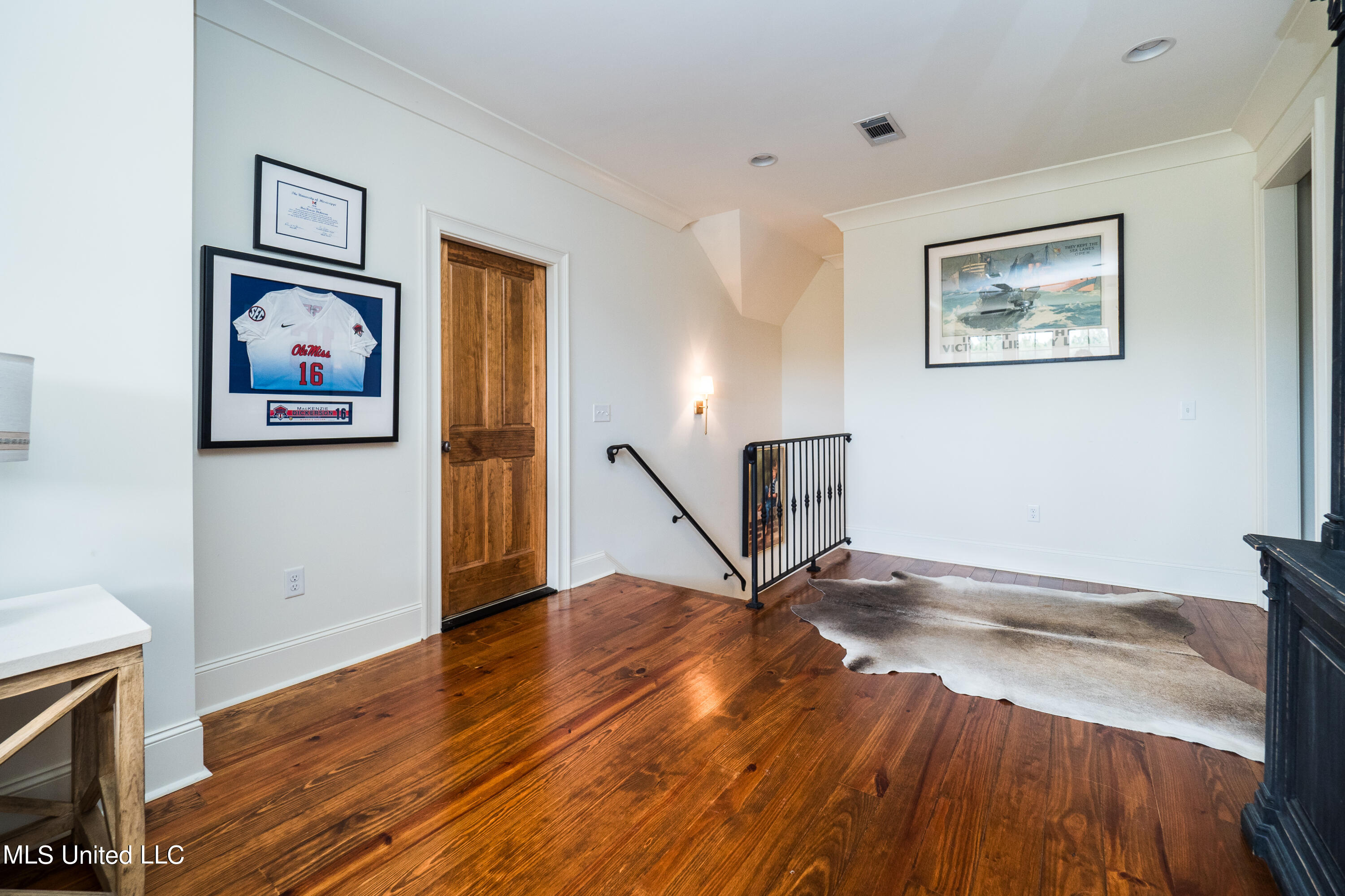 203 S Woodcreek Road