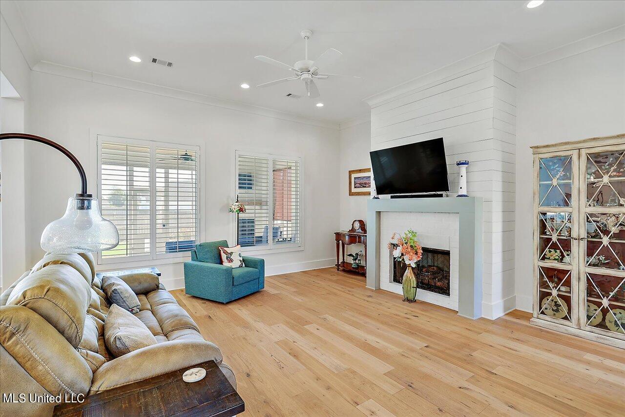 118 First Colony Boulevard