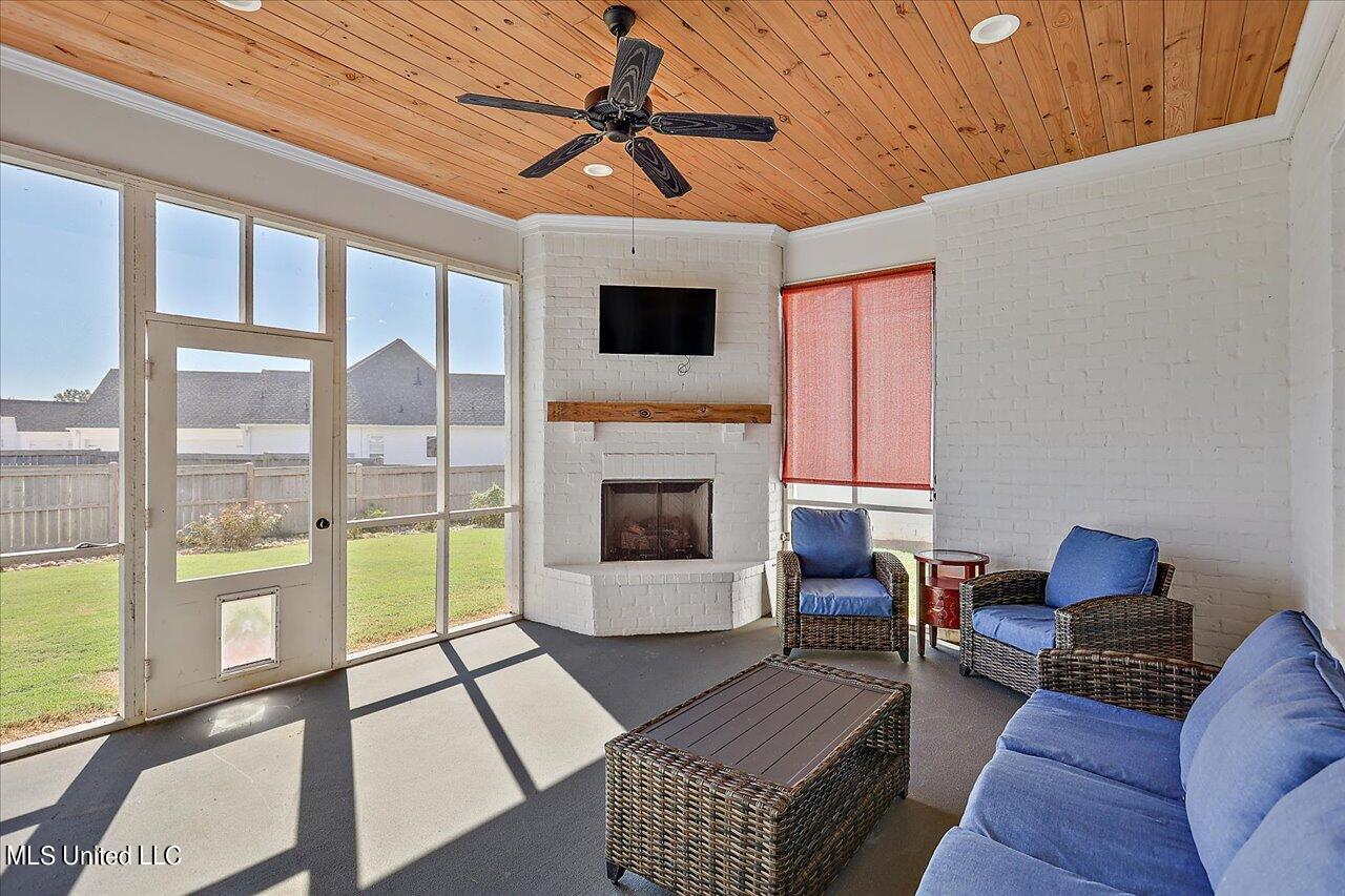 118 First Colony Boulevard