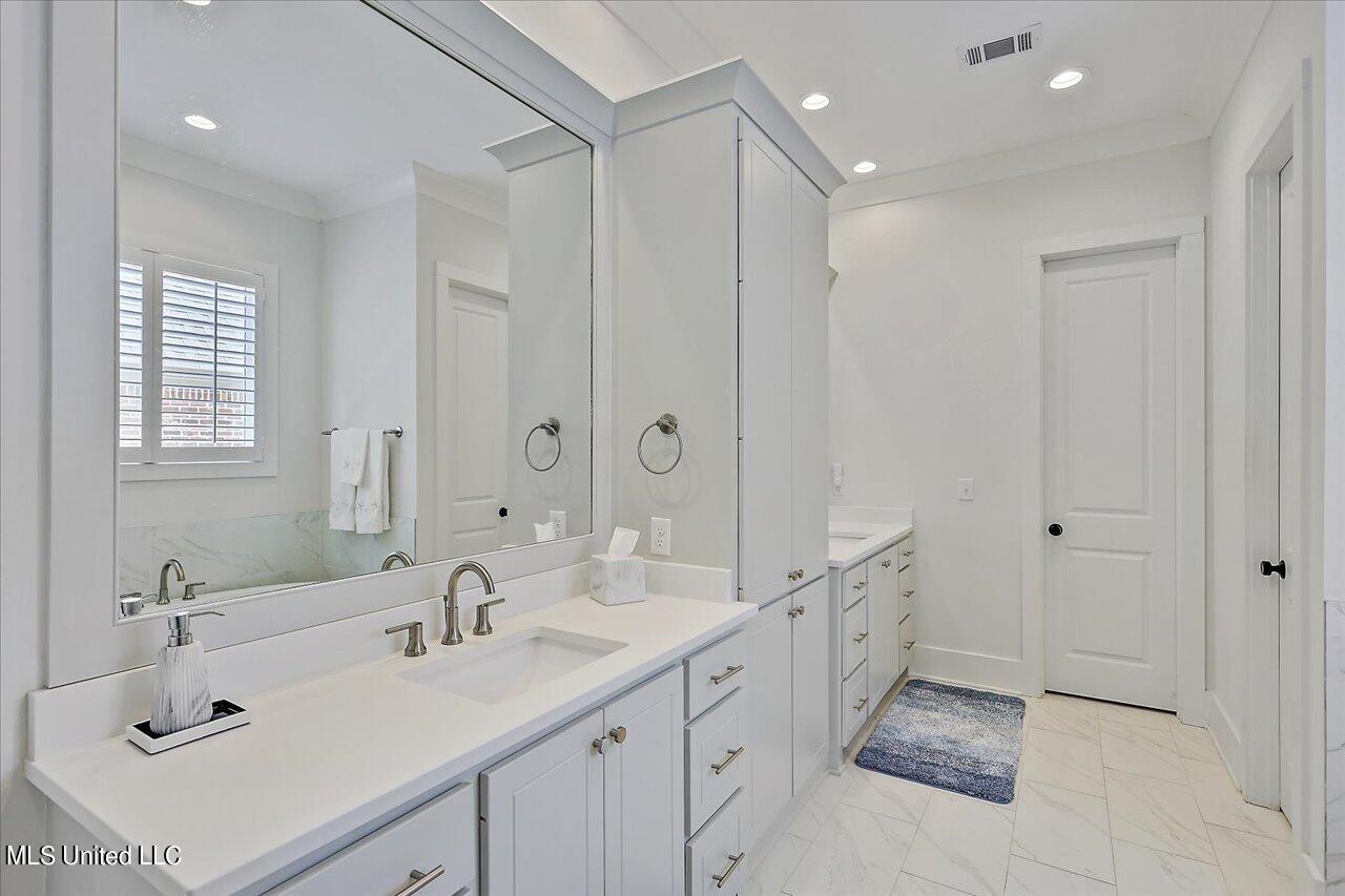 118 First Colony Boulevard
