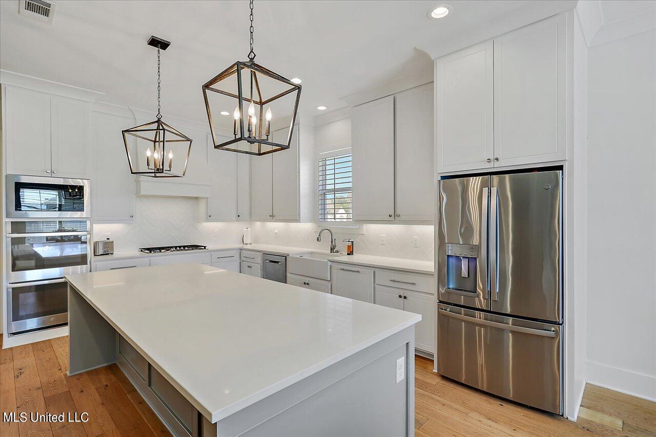 118 First Colony Boulevard