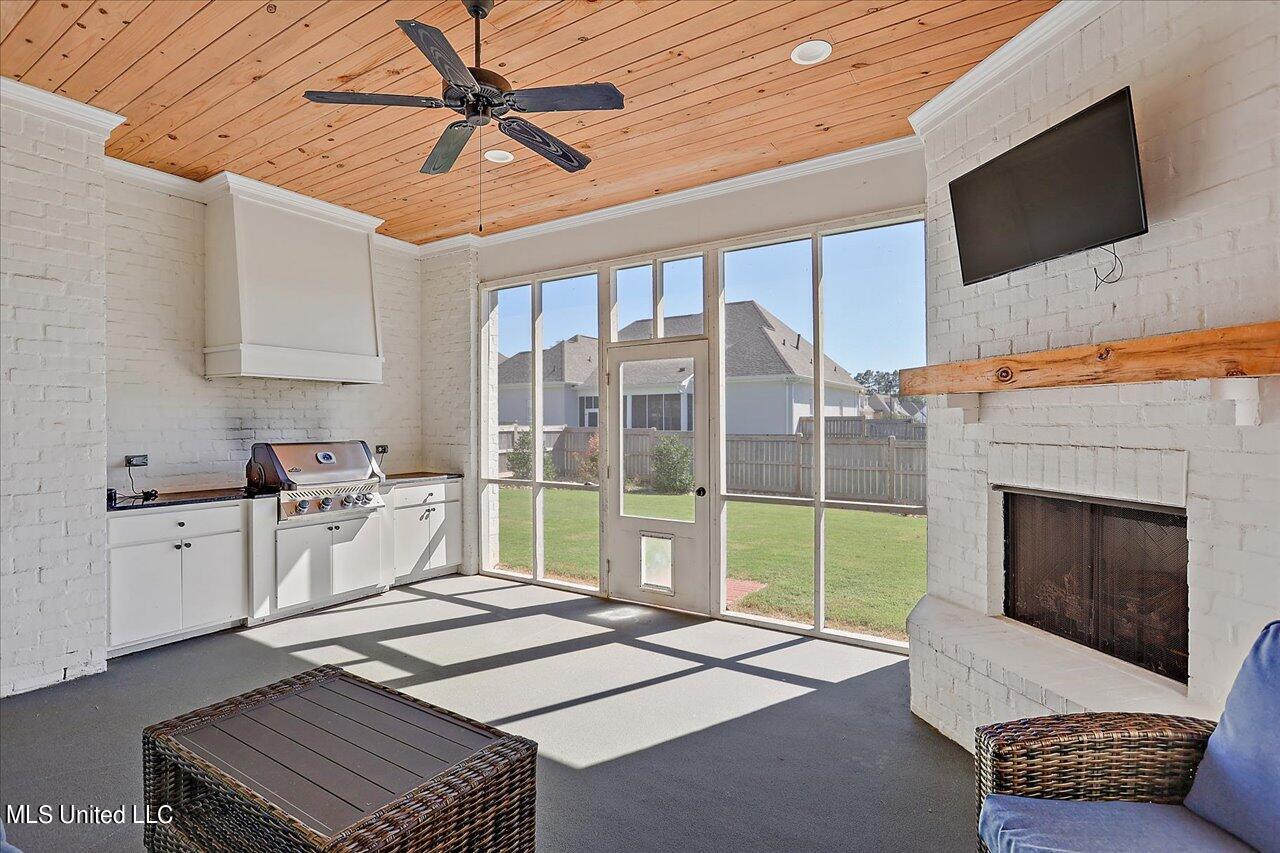 118 First Colony Boulevard