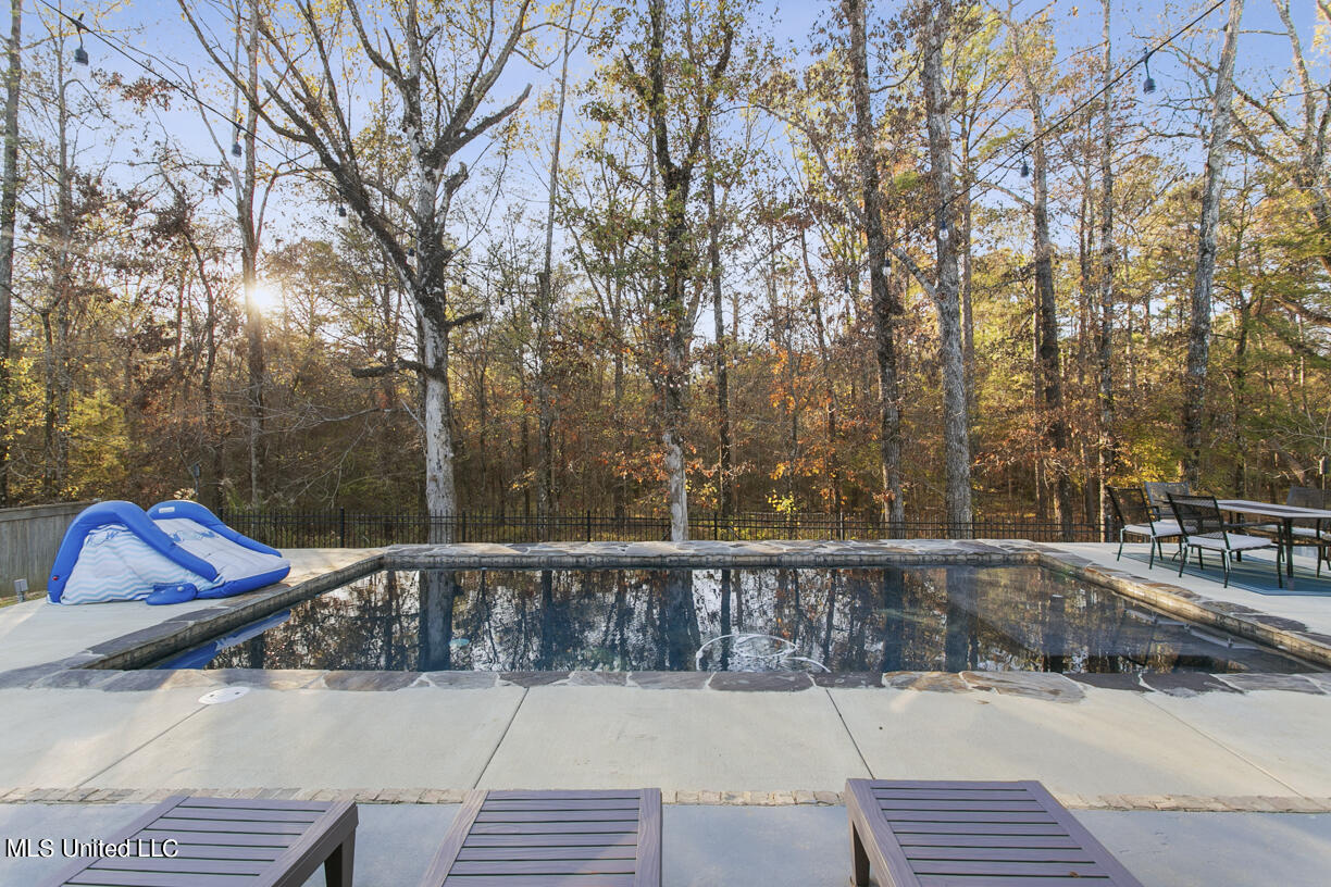 112 Wingtip Cove