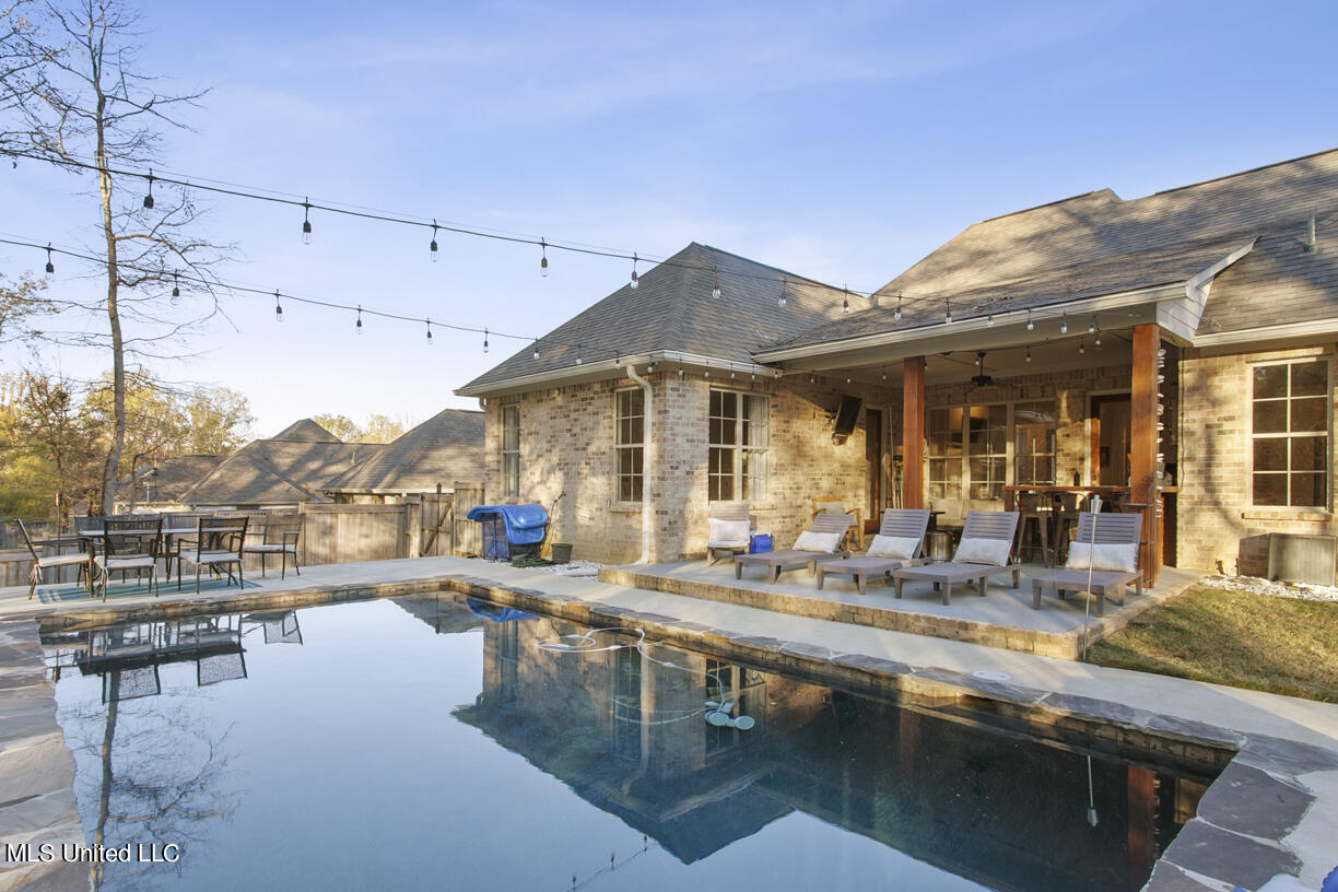 112 Wingtip Cove
