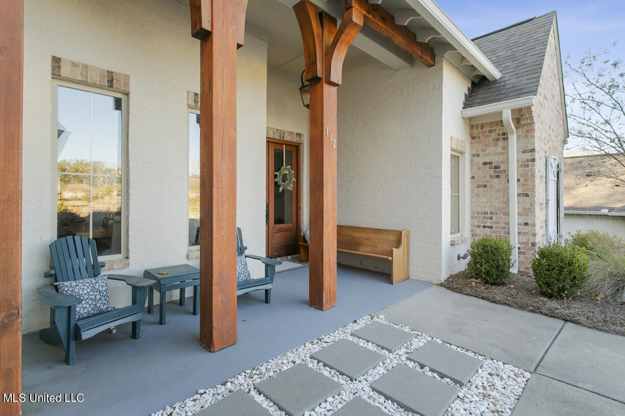 112 Wingtip Cove