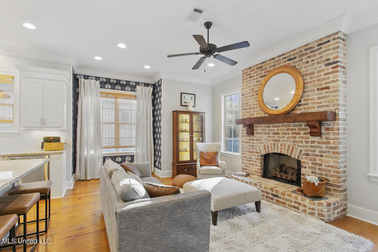 112 Wingtip Cove