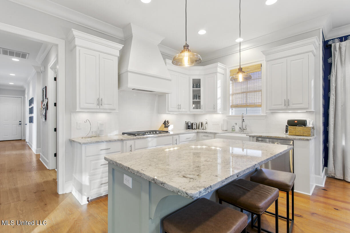 112 Wingtip Cove