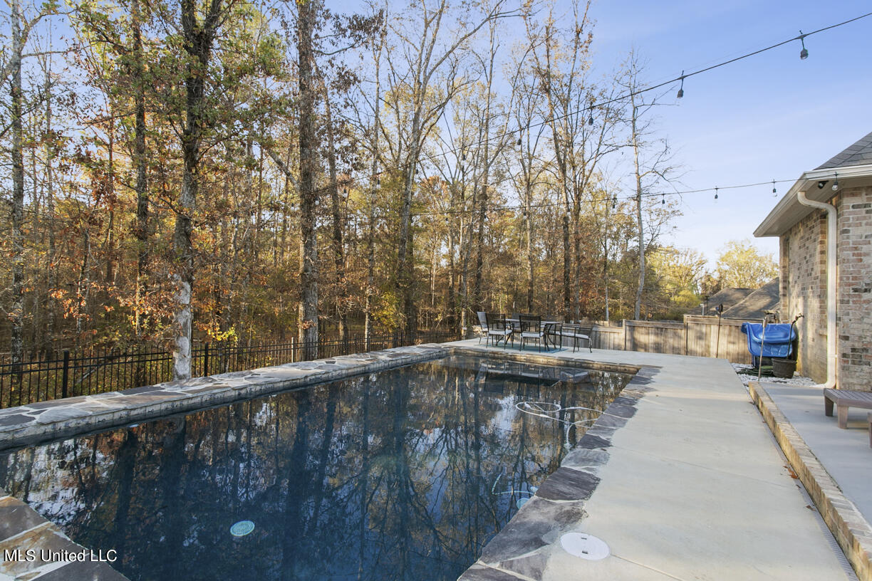 112 Wingtip Cove