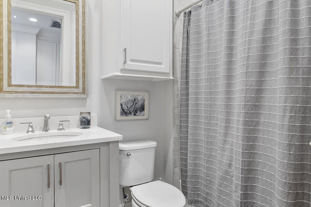 112 Wingtip Cove