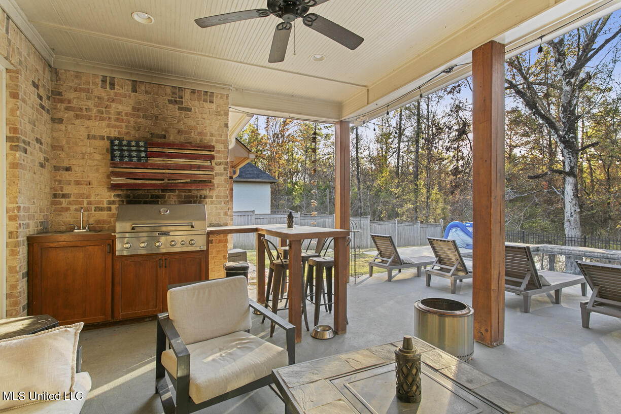 112 Wingtip Cove