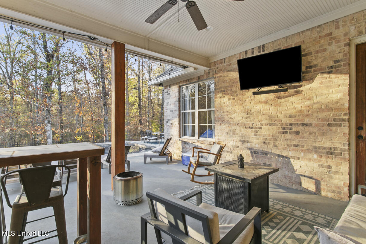 112 Wingtip Cove