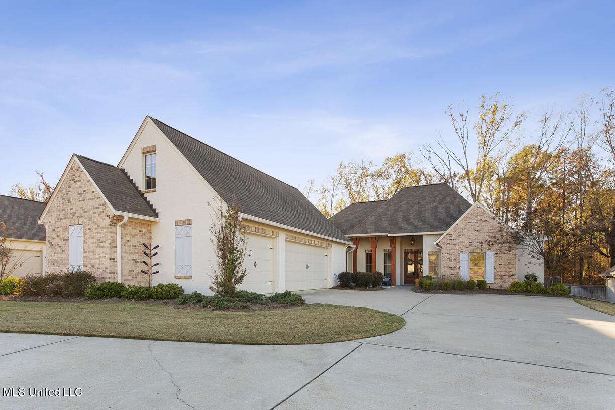 112 Wingtip Cove