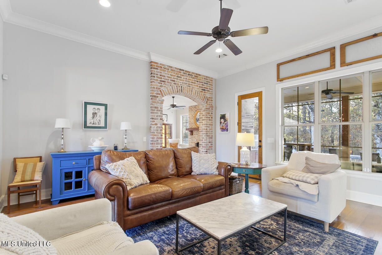 112 Wingtip Cove