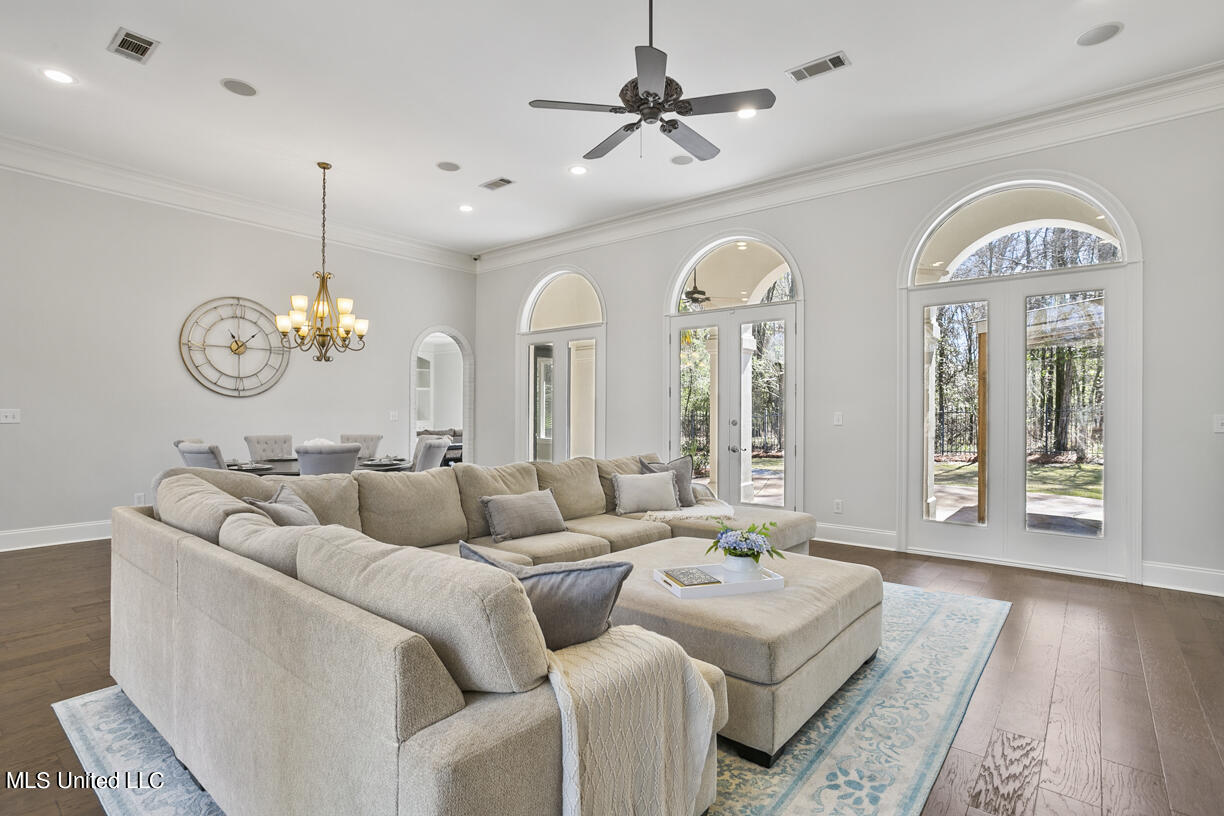 349 Kingsbridge Road
